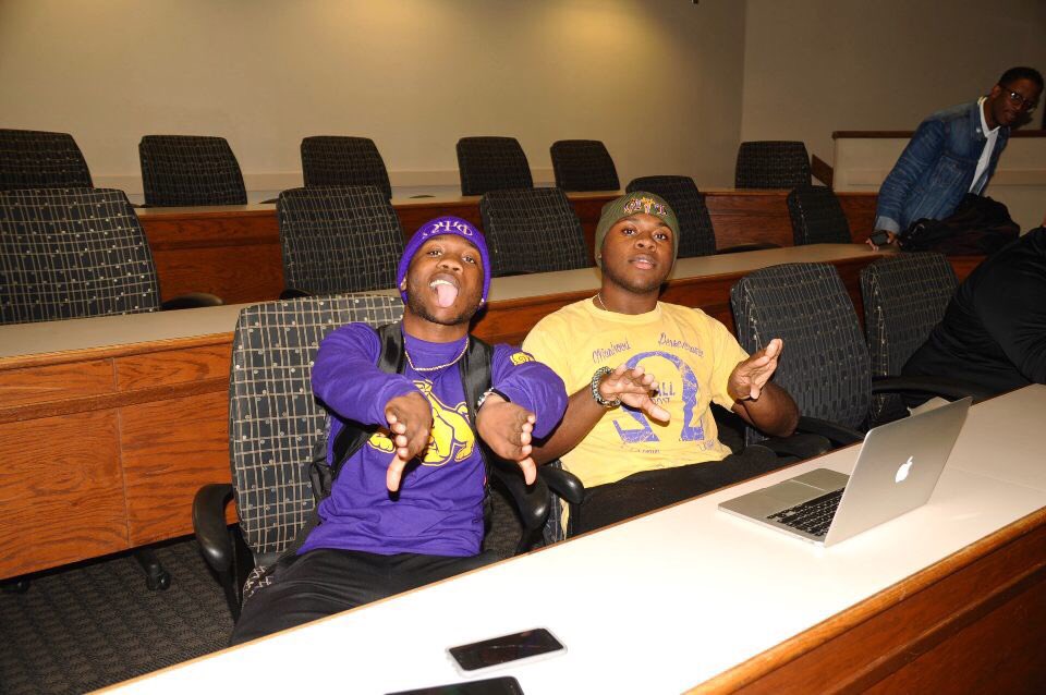 _itsnotdaniel's tweet photo. The Big Tr3 Dawg turn 3 today
Happy QueDay to my LBs @DexTillmanJr @HutchTheQue_ @Brose_royce 

NDD Fall 17 
4Owt The WQQDs https://t.co/K3JGObIBLb