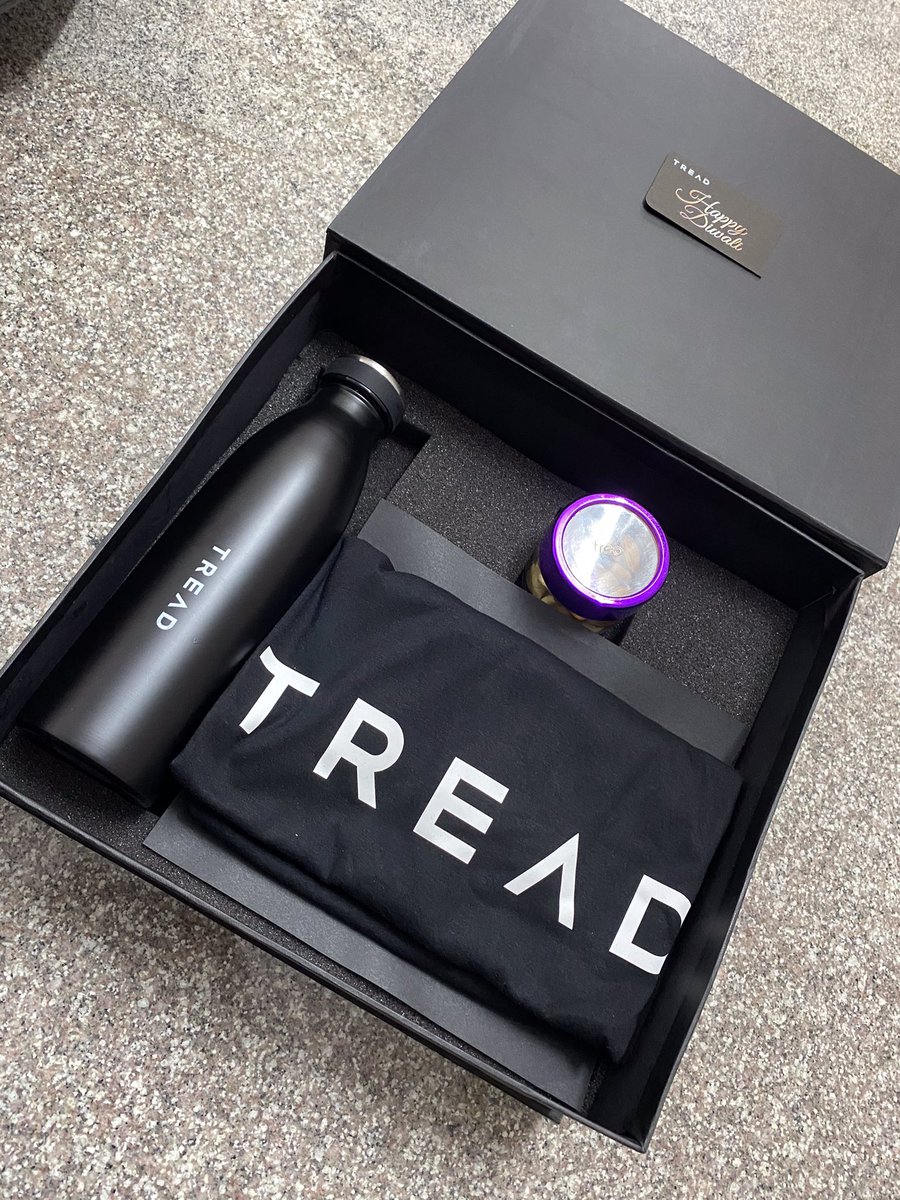 solomongomes23's tweet photo. What a thoughtful gesture for bringing a spark this Diwali!
#Diwali #Gift #Lights #Festival #Love #happiness #Victory #Tread #ThankYou #LetsTread @tread_fit https://t.co/2MJ5QxNsyW