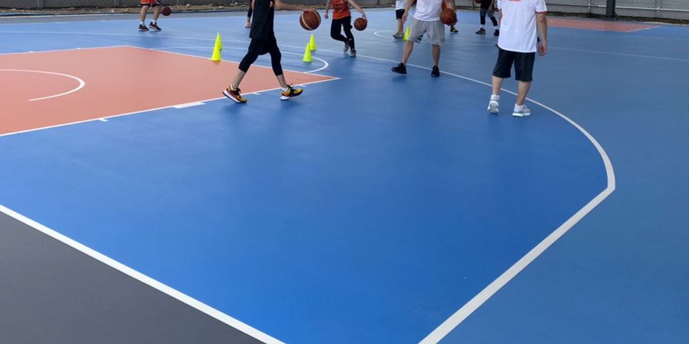 ViacorPolymer's tweet photo. #sports floor installation in Bangkok this year. 3500 m² and 4 fields in different colours.
#viacor #porplastic #sportsflooring #sportsbusiness https://t.co/9HqyvpHYP5