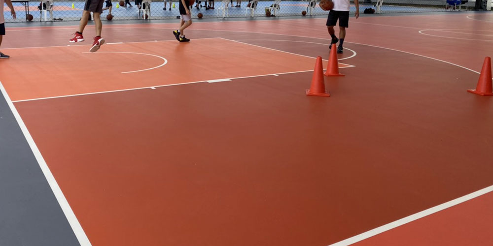 ViacorPolymer's tweet photo. #sports floor installation in Bangkok this year. 3500 m² and 4 fields in different colours.
#viacor #porplastic #sportsflooring #sportsbusiness https://t.co/9HqyvpHYP5
