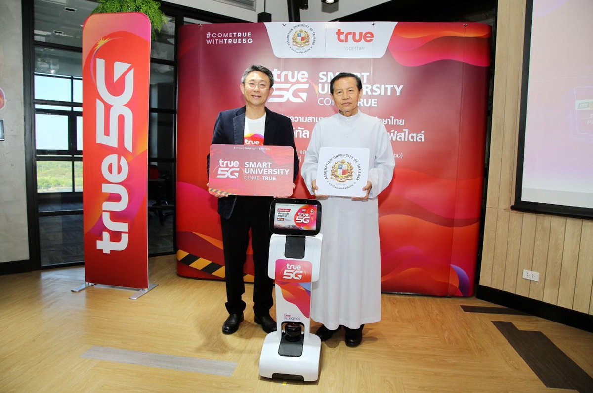 assumptionabac's tweet photo. True 5G’s Digitally Cashless Advanced Payment Systems to become a Reality at Assumption University #AU #ABAC #university #True5G #TrueLAB https://t.co/aPieaDzyJp