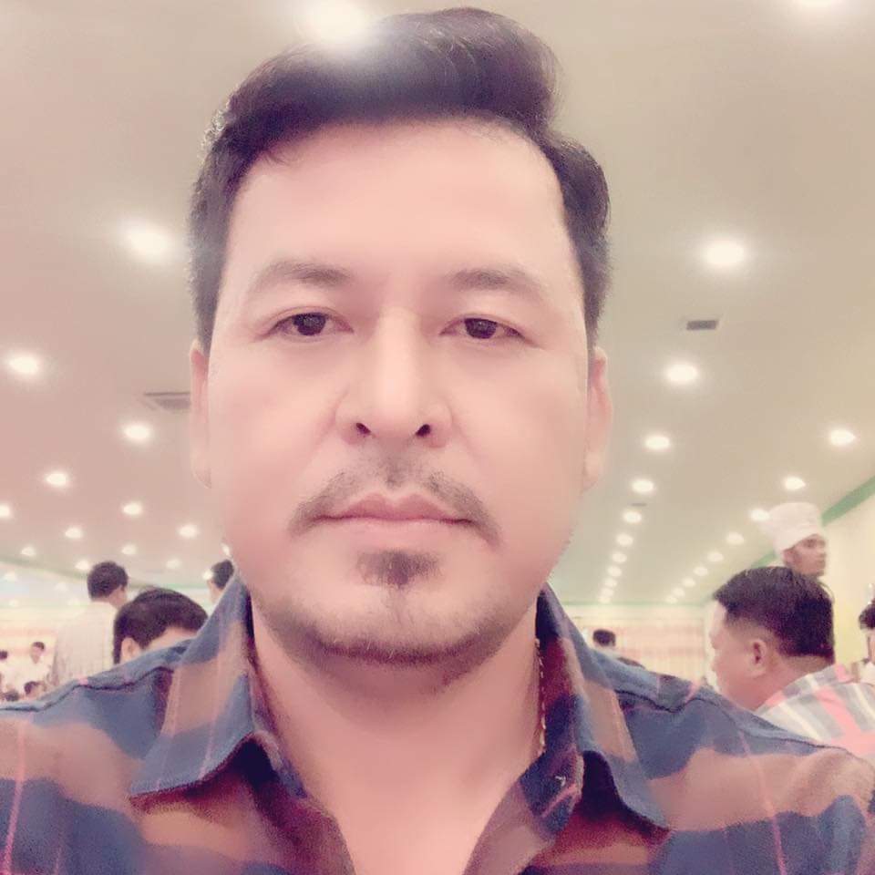 DaraLov21594329's tweet photo. កាលគាត់មិនទាន់មានប្រពន្ធហៅឯងទៅចុយចង់រាល់ថ្ងៃដល់មានប្រពន្ធយូៗបានមួុយបានលុយចាយចេះតែទៅឈឹហើយស្រួុលបានលុយទៀត. ក្ដរឹងល្អណាស់ https://t.co/Snalrgn3Xr