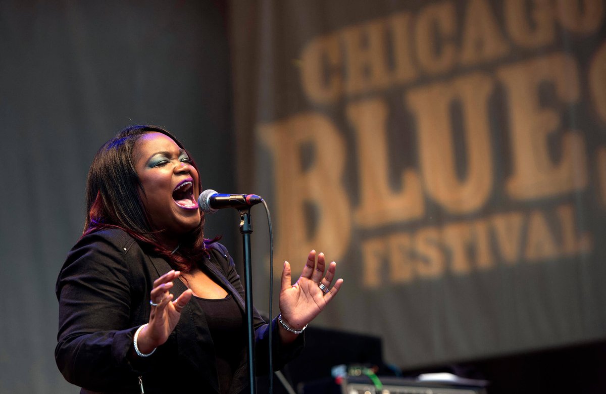 Quelques notes de blues...

Le dernier album “Uncivil War” de Shemekia Copeland, du blues teinté de rock et de country. À écouter sur notre playlist Spotify

Bonne semaine les gens.

weeklyblues.ch

open.spotify.com/playlist/7h89v…