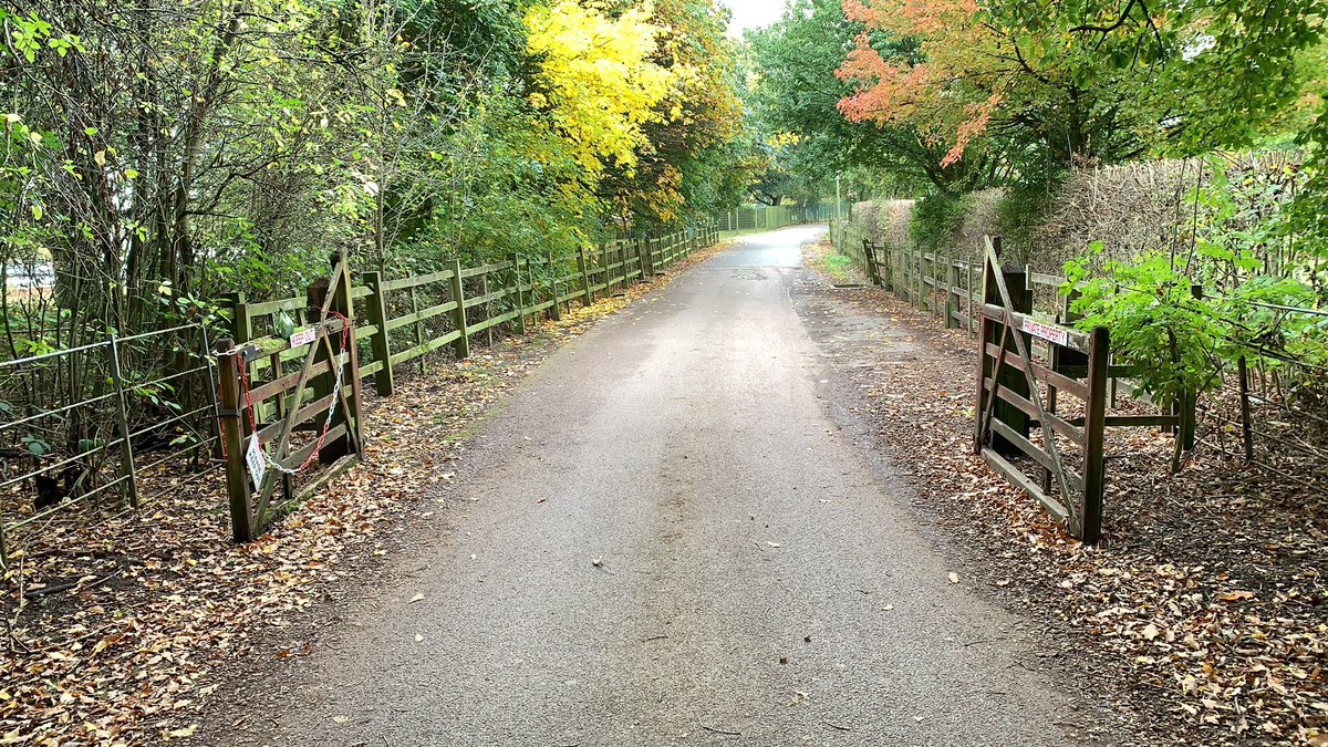 KMC_Nottingham's tweet image. A few outdoor photos of what we hope and pray will be shortly the new home of Kadampa Meditation Centre Nottingham. A beautiful place to welcome many future generations of local people in Nottingham🙏🏻🙏🏻🙏🏻🙏🏻