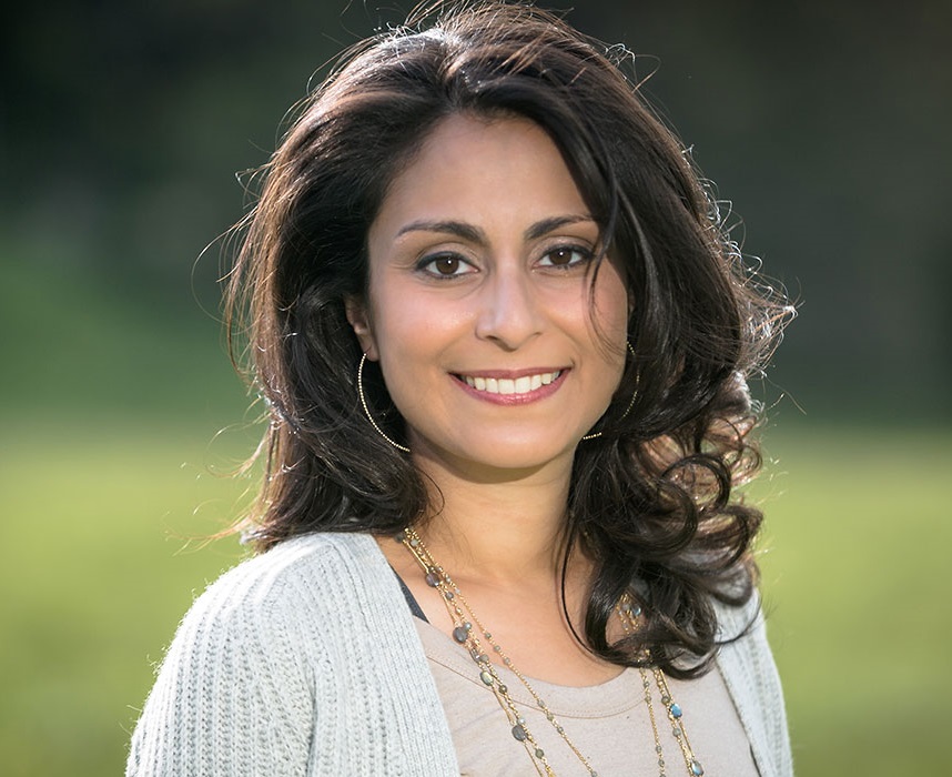 ereswaranoffl's tweet image. ஈரோடு மாவட்டம்,மொடக்குறிச்சியை சார்ந்த பெண் மருத்துவர்@celinegounderஅவர்கள் அமெரிக்க அதிபராக பொறுப்பேற்க உள்ள திரு.ஜோ பைடன் அவர்களுடைய கொரோனாவை கட்டுப்படுத்தும் சிறப்பு குழுவில் இடம்பெற்றிருப்பதை அறிந்து மகிழ்ச்சி அடைகின்றோம்.செலின் கவுண்டர் அவர்களின் பணி சிறக்க வாழ்த்துகின்றோம்.