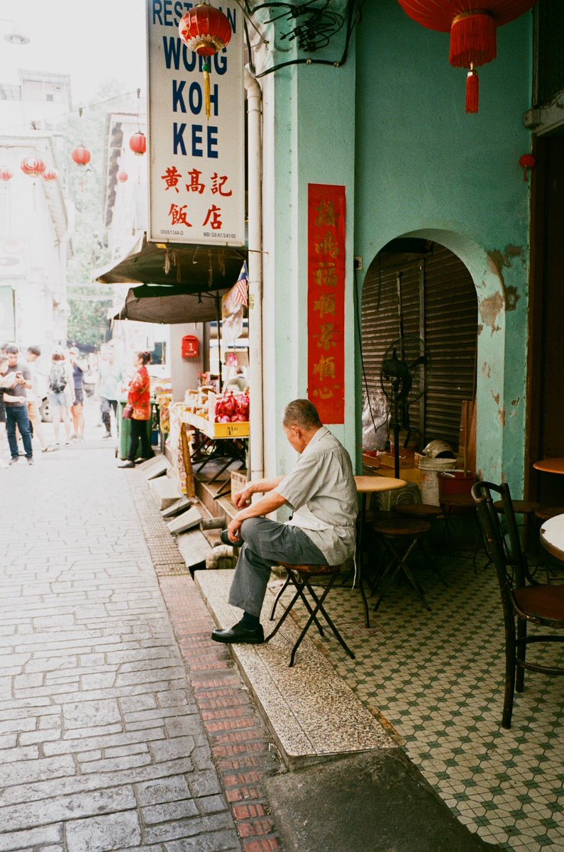 Yuwei's tweet photo. 馬來西亞。怡保。街拍

Ipoh, Malaysia - Fujifilm Klasse W, Fujifilm C200

#Ipoh #Malaysia #FujifilmKlasseW #FujifilmC200  #馬來西亞 #怡保 #旅行攝影 https://t.co/nLXTPogMsq