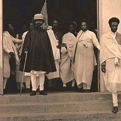 GWANJEZ's tweet photo. "There are those who claim that African unity is impossible. That the forces which pull, some in this direction, others in that, are too strong to be overcome. Let us confound them. And, by our deeds, disperse them in confusion." https://t.co/wVvBw6yTsd