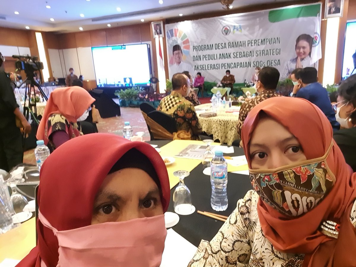 Perempuan harus mempunyai peran yang besar dalam perencanaan pembangunan desa.
#DesaRamahPerempuan

<a href="/jokowi/">Joko Widodo</a> 
<a href="/halimiskandarnu/">ABDUL HALIM ISKANDAR</a> 
<a href="/malik_haramain/">malikharamain</a>
<a href="/imansyukri/">Iman Sukri</a>
<a href="/taufikmadjid71/">IG : taufik.madjid</a>
@fachrilabalado 
<a href="/azzameldzikrie/">#SantriIndonesia</a> 
<a href="/tppkemendes/">TPP KEMENDES</a> 
<a href="/KemenDesa/">Fast Track Travel</a>
<a href="/SukoyoKasekpro/">Sukoyo</a>