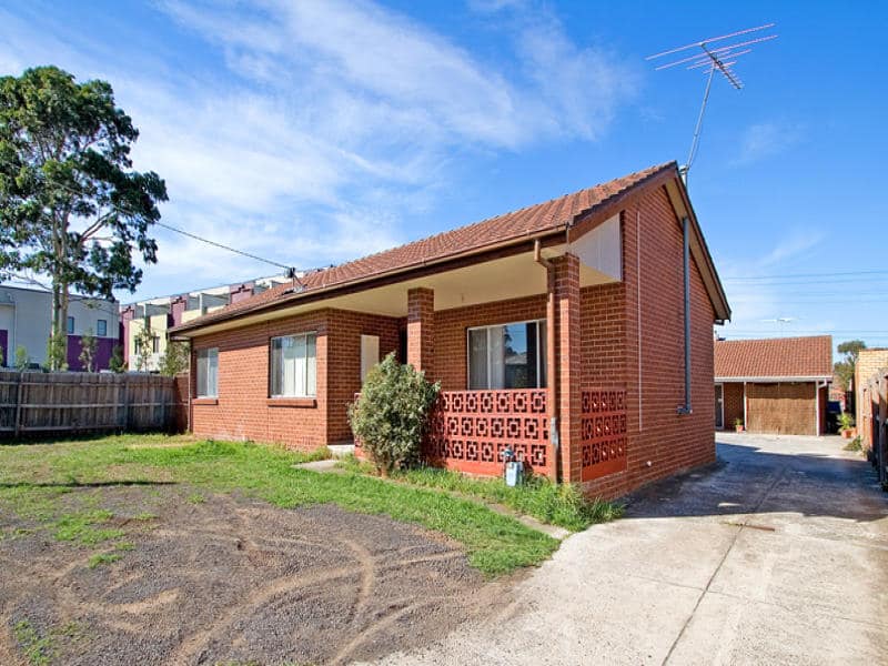 For lease.!

Glenroy Victoria
$ 1,760

𝗣𝗹𝘀 𝗰𝗮𝗹𝗹 𝗝𝗲𝘀𝘀𝗶𝗰𝗮 𝗼𝗻 𝟬𝟰𝟮𝟮𝟲𝟰𝟯𝟰𝟱𝟭

donspremier.com.au

#RealEstate #realestateinvesting #propertymanagement #forlease #callus #proeprtyforsale #property #Australia #Victoria #victorialockdown #melbournelockdown