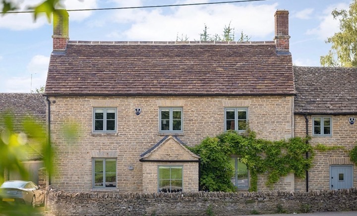 Cotswold Buying Agent tweet media