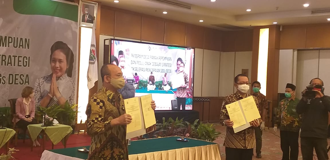 Program Desa Ramah Perempuan dan Peduli Anak Sebagai Strategi Akselerasi Pencapaiaan SDGs Desa
#DesaRamahPerempuan

<a href="/jokowi/">Joko Widodo</a> 
<a href="/halimiskandarnu/">ABDUL HALIM ISKANDAR</a> 
<a href="/malik_haramain/">malikharamain</a>
<a href="/imansyukri/">Iman Sukri</a>
<a href="/taufikmadjid71/">IG : taufik.madjid</a>
@fachrilabalado 
<a href="/azzameldzikrie/">#SantriIndonesia</a> 
<a href="/tppkemendes/">TPP KEMENDES</a> 
<a href="/KemenDesa/">Fast Track Travel</a>
<a href="/SukoyoKasekpro/">Sukoyo</a>
