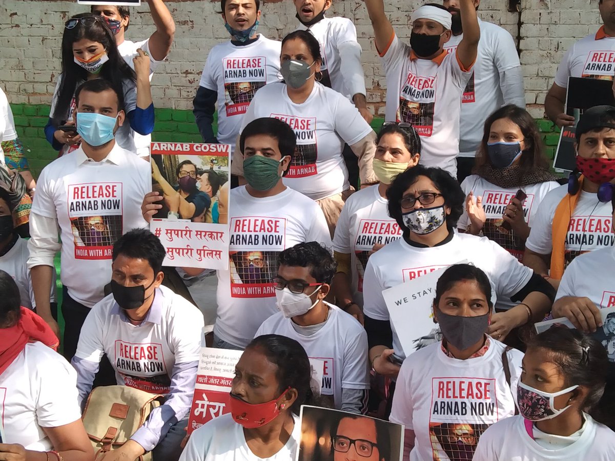 iRaviTiwari's tweet photo. We want Justice... We want Release Arnab . 
Our Protest In Jantar Mantar New delhi . Today

#SCGrantBailToArnab https://t.co/vZreKunerU