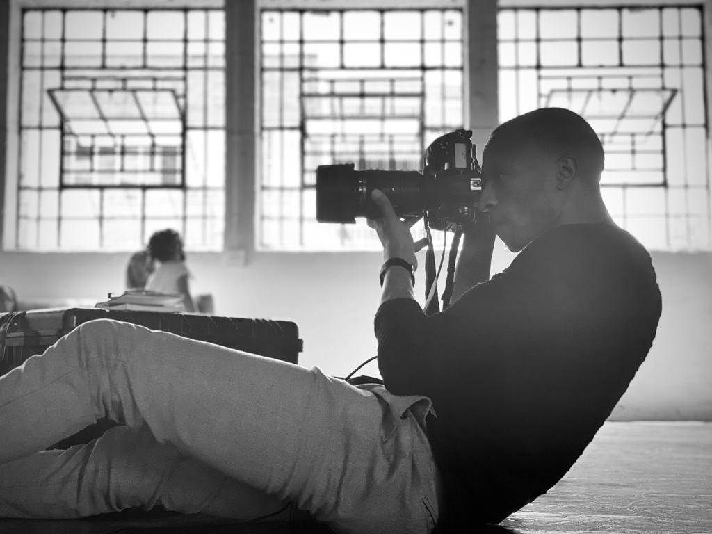 hutl_'s tweet photo. This was one of those great conversations that you don’t expect so much so that I had to divide it into 2.

In part 1 we talk about @LrJason current body of work ‘Everything must fall’ and how he brought these ideas to life through his photography.

New EP is out Friday! #HUTL https://t.co/YB3YbcOlCX