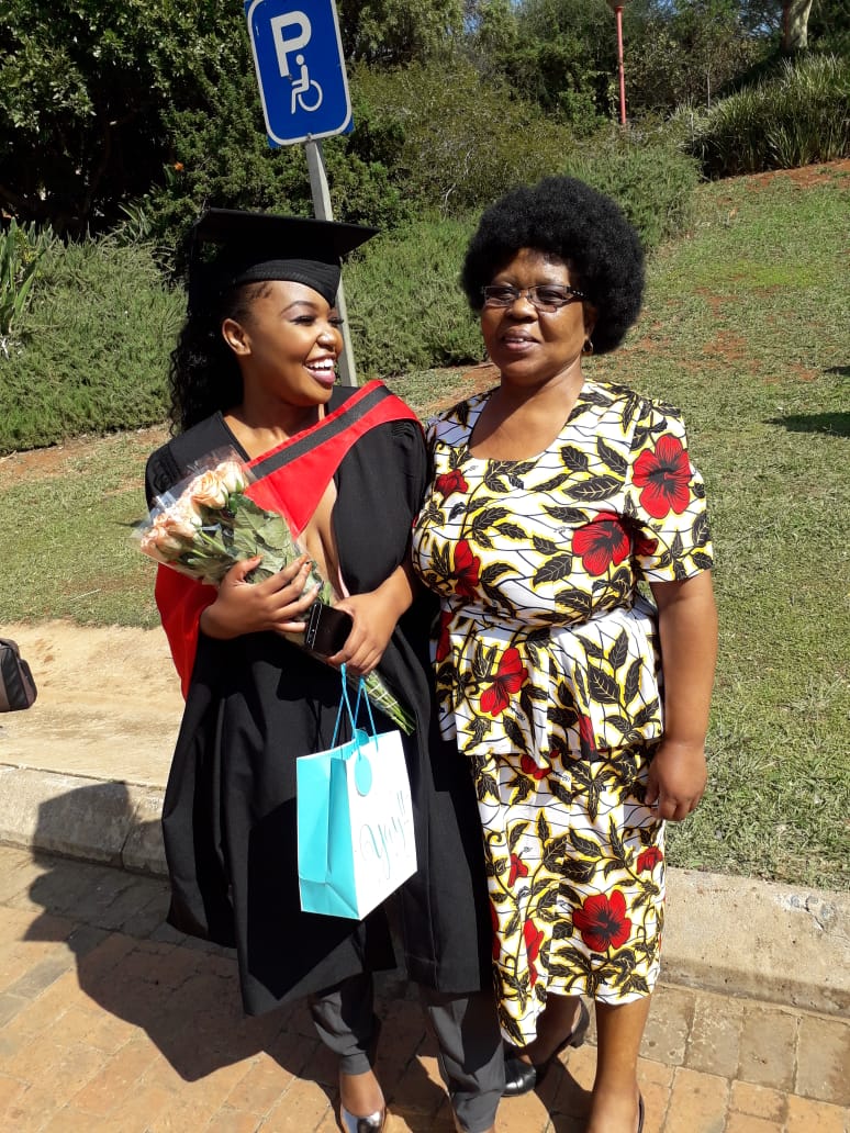 LelwaR's tweet image. These deserve to be on my TL,😍. 
#wedomorewednesdays #SoundsofFlavour #AceMagashule #wednesdaythought #WednesdayMotivation