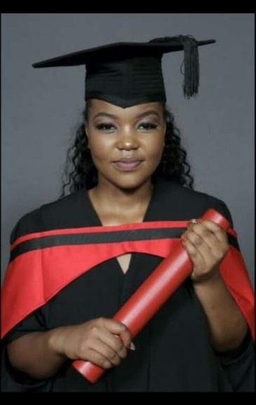 LelwaR's tweet image. These deserve to be on my TL,😍. 
#wedomorewednesdays #SoundsofFlavour #AceMagashule #wednesdaythought #WednesdayMotivation