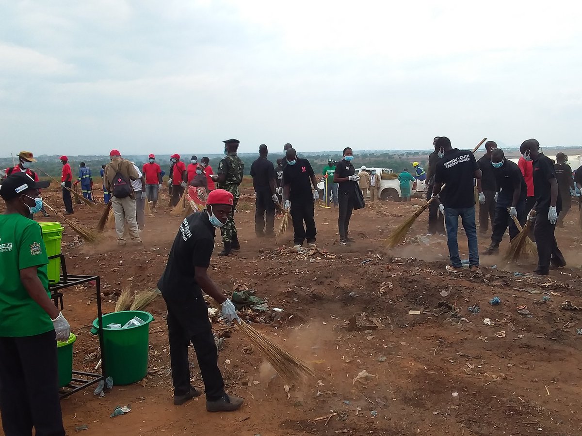 MalawiGovt's tweet photo. All is set for President @LAZARUSCHAKWERA launch of #NationalCleanUpDay at Chinsapo ground. Also in attendance will be VP @SKChilima @MwNewsAgency #PatriotismMalawi #KeepMalawiClean https://t.co/ycxLiqO26b