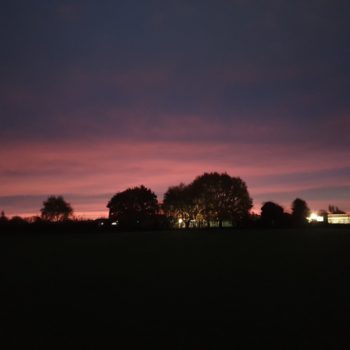 #RedSky in #Wrexham great way to start the day #Sunrise
