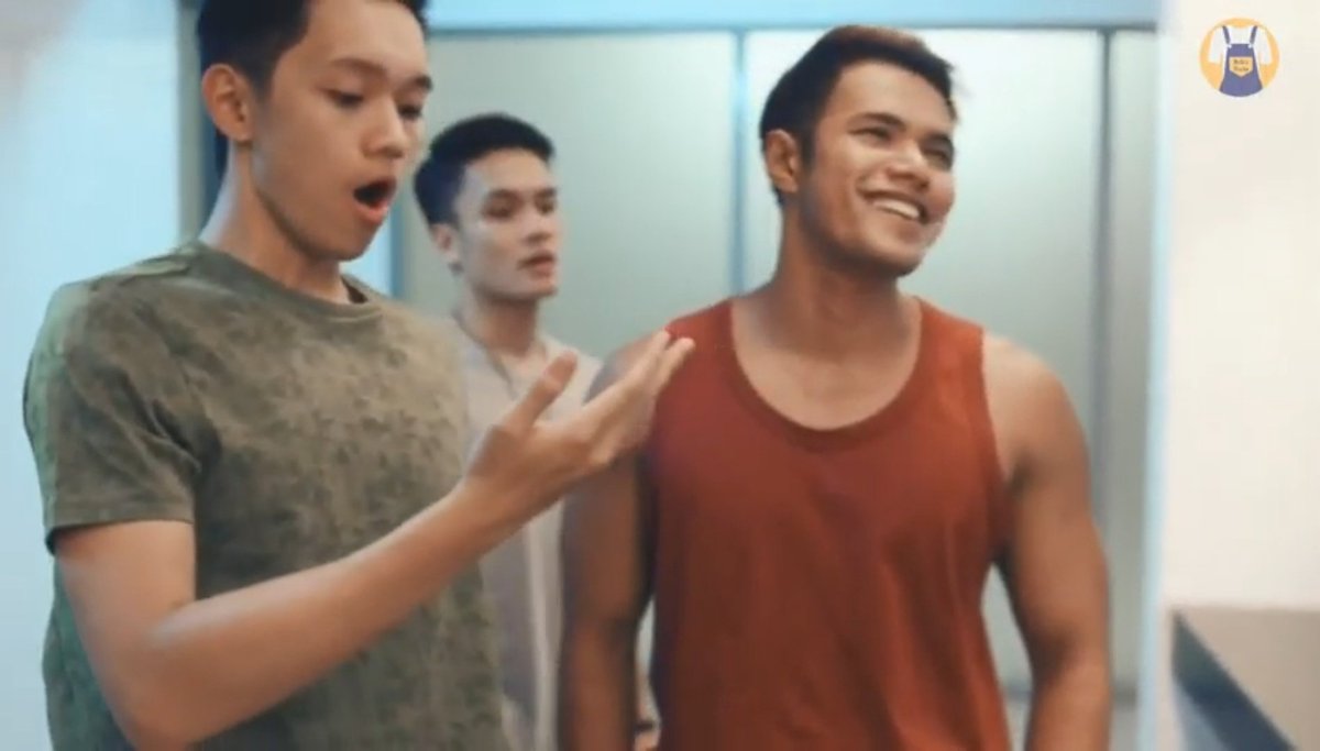 Bak kata  @HafreezAdam, Troll sebenarnya susah senyum and I agree. Senyum Troll selalunya bila menganjing / membahan. There's always a smirk in Troll's smile. Senyum mengejek. And this captures it perfectly.