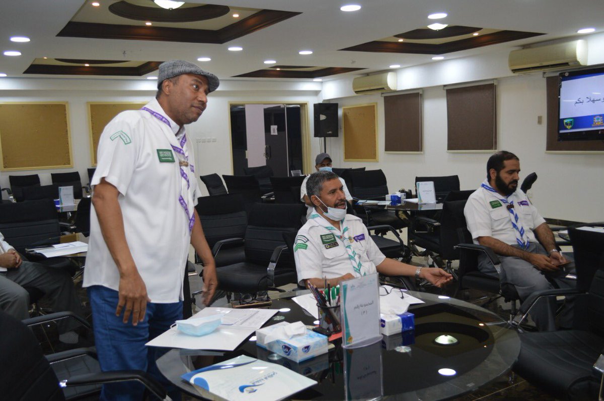AsirScout's tweet photo. مركز التطوير المهني بتعليم رجال ألمع ي��تضيف لقاء  #مجلس_التطوير_الكشفي_بمنطقة_عسير صباح اليوم الأربعاء بحضور عدد 12 قائدا كشفيا ممثلين بروساء ومشرفي النشاط الكشفي بإدارات تعليم منطقة عسير؛ عسير، محايل، رجال ألمع، النماص، سراة عبيدة، بيشة، ظهران الجنوب https://t.co/KskdPjSLd0