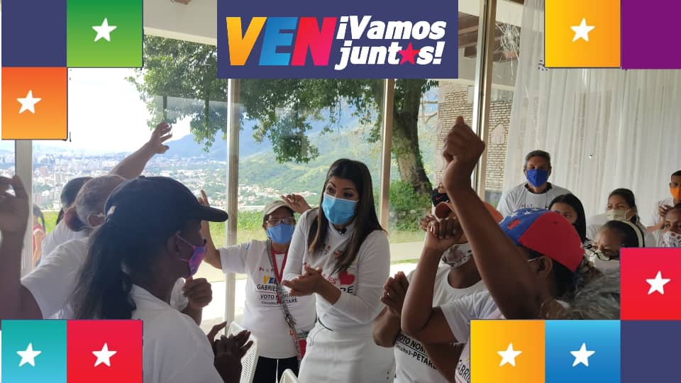 2227Ana's tweet photo. #FelizMiercoles #11Nov 
#VivaLaPatriaGrande  viva Venezuela !!  🇻🇪🙌  #MaximaProteccionSocial
Estamos en vísperas de elecciones parlamentarias .. nosotros venceremos ! 
 la victoria perfecta será este #6D Votamos #MirandaCircuito3 👉.@gabrielavota3 👈 restan 26 Días @jousebiod https://t.co/Ew9ujsKrGn