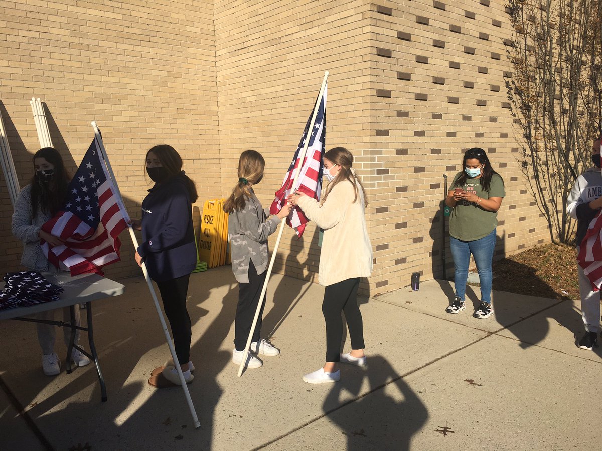 BMS Builders Club tweet media