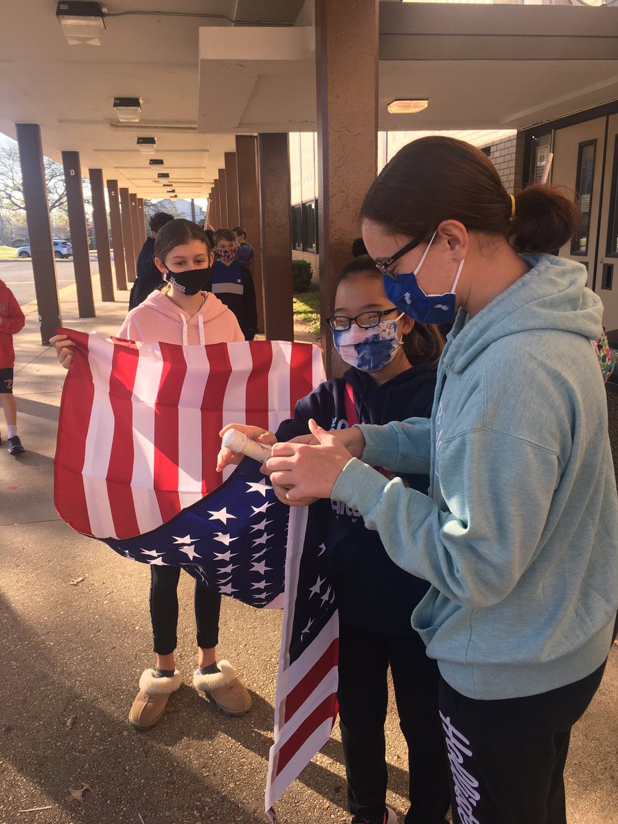 BMS Builders Club tweet media