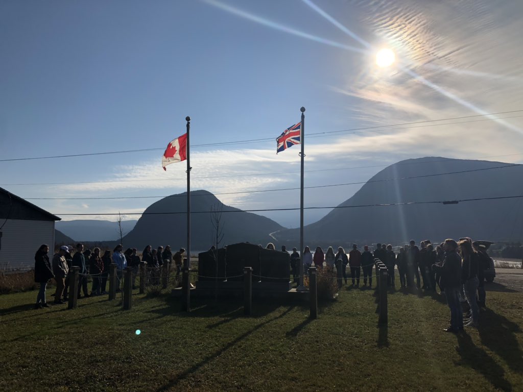 StJamesAllGrade's tweet photo. In honour of Remembrance Day, our students pinned poppies, painted rocks and observed a moment of silence at the Memorial in Lark Harbour to honour those who fought, those who kept peace and those who fell. 
We will remember them. https://t.co/9ZUTvn3wVi