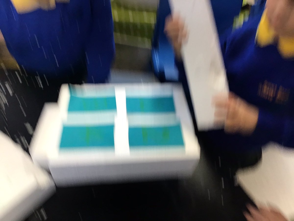BeaverRoad_Pri's tweet photo. 1.    2.   3.   4.   5......Nursery have been busy designing and making numbered remote controls ...and then, we made time for game of hopscotch ! #NumberWeek https://t.co/rTM5hJUtQU