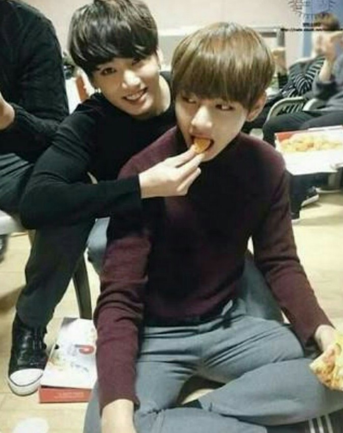 Ngga boleh bandel, telat makan jangan. Nanti kambuh!ade sayang mas💜❤