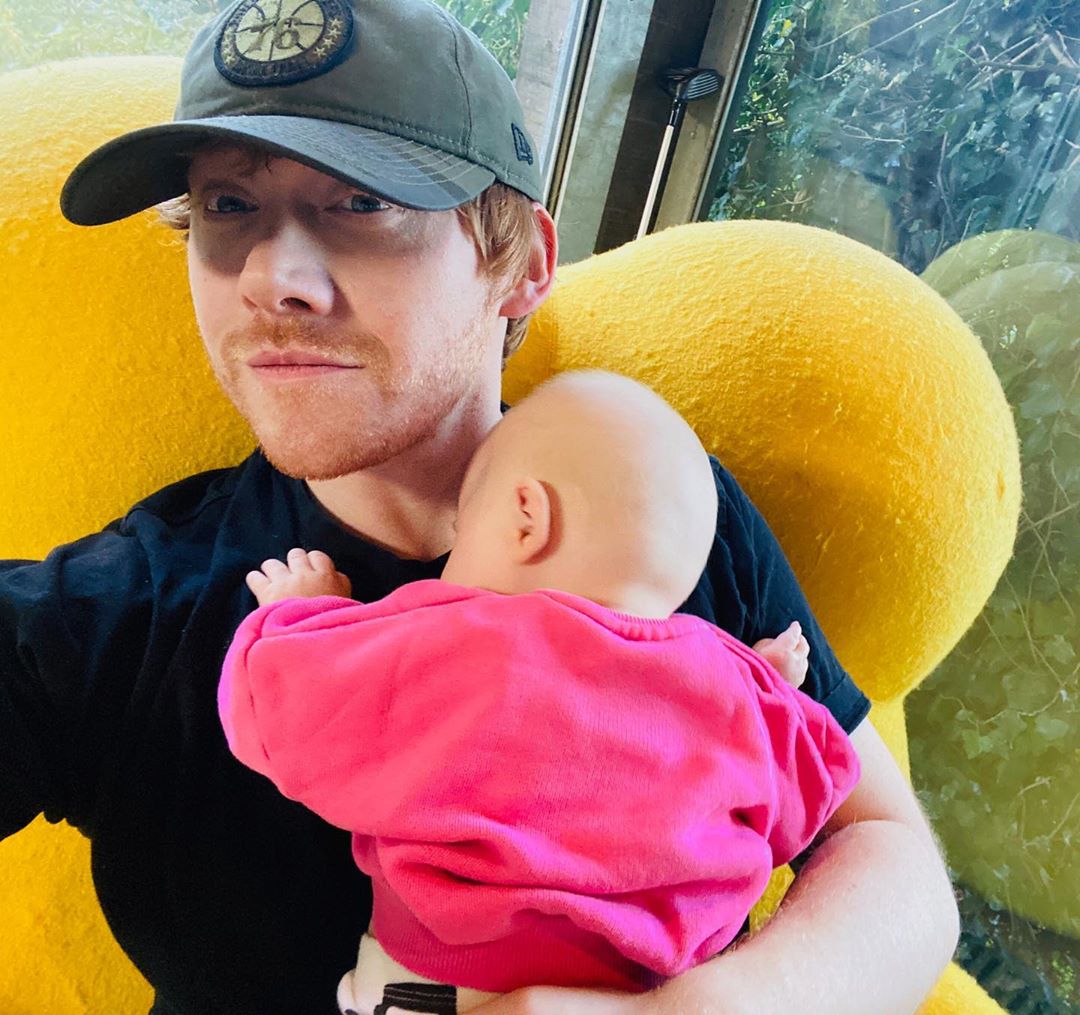dormiensdraco's tweet photo. Rupert Grint joining Instagram after not being on ANY social media for years and using his first post to introduce his daughter to the world is something I will forever talk about. Be still my heart. 🥺 https://t.co/ZXvgean6LT