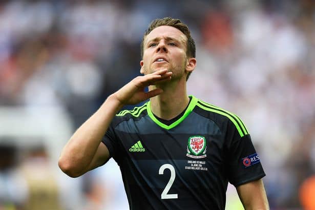 welshfootball_'s tweet photo. Our captain for tomorrow.
@Chrisgunter16 it's bloody brilliant to have you back. https://t.co/2hZzmFmtb8