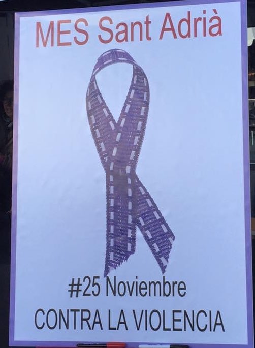 MovEsqSAB's tweet photo. Aquest dies ens estem reunint online preparant el #25N res ens atura ni la pandèmia. La lluita contra la violencia masclista ha de continuar, ara mes que mai. #NoEsNo #016  @MovEsquerres https://t.co/0gDPHRty8D