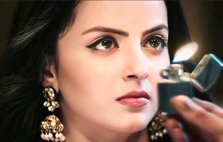 Jhanvi Mittal will remain Iconic. Periodt.
She started the content of a Woman being Wronged and Returning to Avenge that in ITV history.
#HappyDecadeWalaBdayShrenu