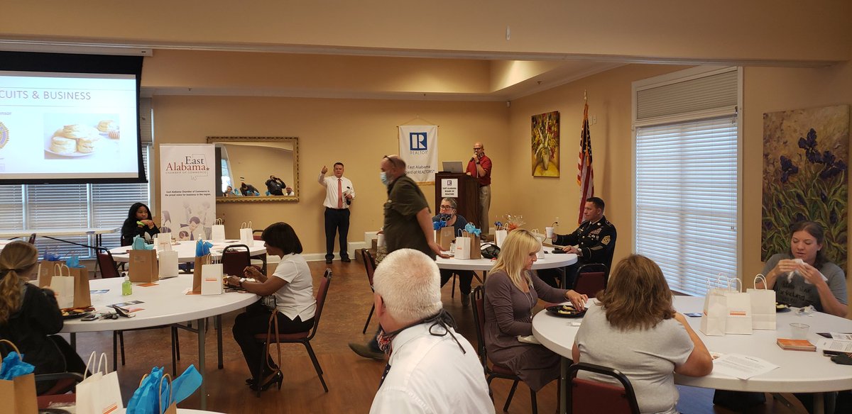 ealabamachamber's tweet photo. Full house on this Veterans Day at Biscuits and Business 

#columbusga #business #career #BuyLocal #chamber #chamberofcommerce #columbusga #fortbenning #fortmithchell #alabama #georgia #media #westgeorgia #colga #opelika #auburn #ShopLocal #phenixcityal #columbusgeorgia https://t.co/lN5eTIJot3