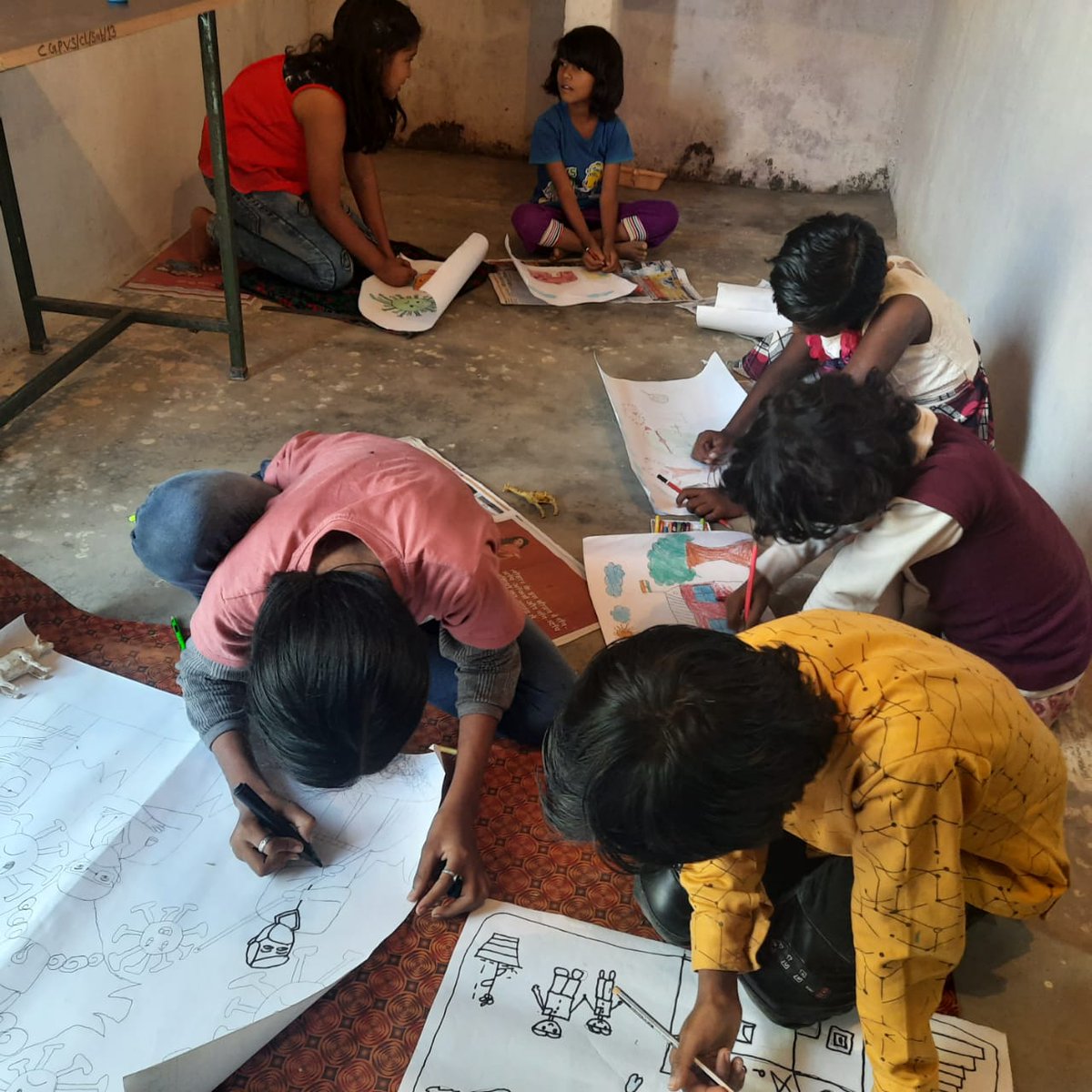 CCgpvs's tweet photo. Drawing Compitition organized by #CGPVS for little champs of Udaipur block under the program of "CHILDLINE SE DOSTI ABHIYAN" winner child will be published CIF website and awarded... https://t.co/StSZBVsAC8