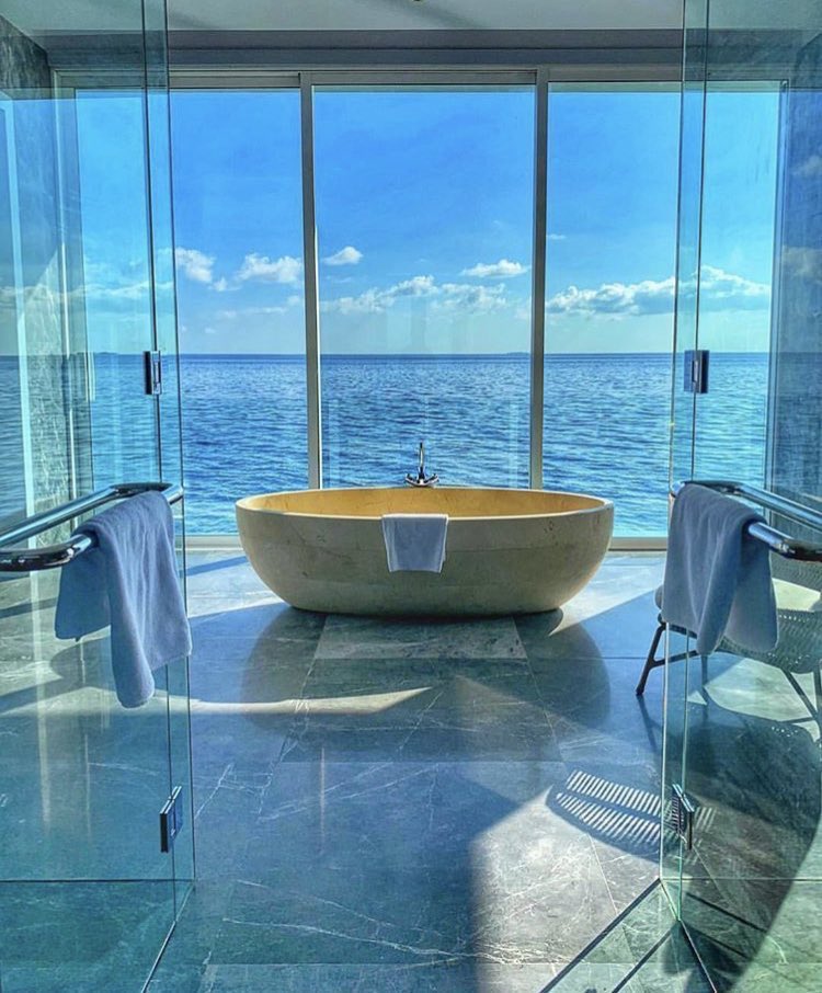 INTERIORPORN1's tweet photo. These are the type of views I want.. 🛀 https://t.co/LZzPAwqIf2