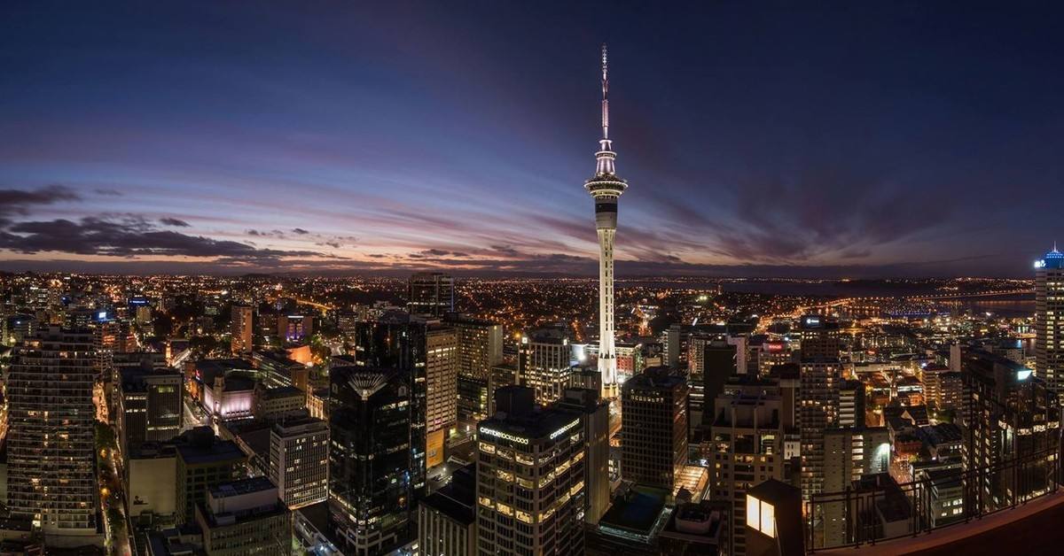 TravelPediaIT's tweet photo. #TravelPedia talks about #architecture
🇳🇿Auckland, #NewZealand

Did you #know that the tallest freestanding #structure in the #Southern #Hemisphere is located in New Zealand? It's the Sky Tower (328m tall), a #famous #landmark of #Auckland, the largest #city of the #country. https://t.co/rlmJsRQVt8