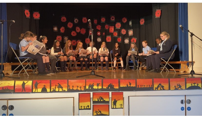 BankheadPrimary's tweet photo. Really proud of RM9’s efforts for their WWI showcase. They performed fantastically! We really enjoyed watching the whole thing together today #RemembranceDay  #wwi #lestusforget #success #BankheadWillSOAR https://t.co/d1xleNTz70