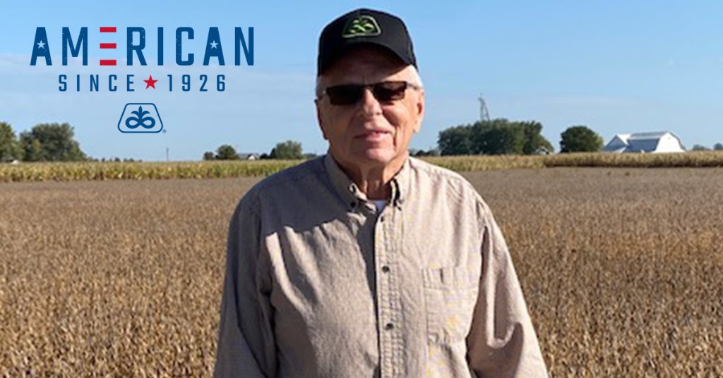 PioneerSeeds's tweet photo. Love of land and love of country go hand-in-hand. We say an extra #PioneerProud thank you to veteran + farmer Bob Keiser and all those who served. #VeteransDay. ❤️ 🤍 💙 https://t.co/uXu86gC5rp
