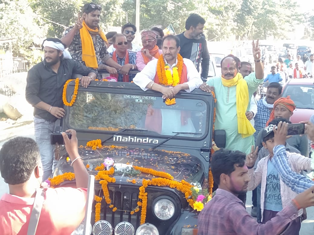 MinisterNSBablu's tweet photo. छातापुर विधानसभा क्षेत्र से लगातार तीसरी बार विधानसभा के सदस्य के रूप में निर्वाचित होने के पश्चात आज अपने समर्थकों के साथ भव्य विजय जुलूस में शामिल होकर जनता जनार्दन से आशीर्वाद प्राप्त किया। https://t.co/K3Ag4NsmCm