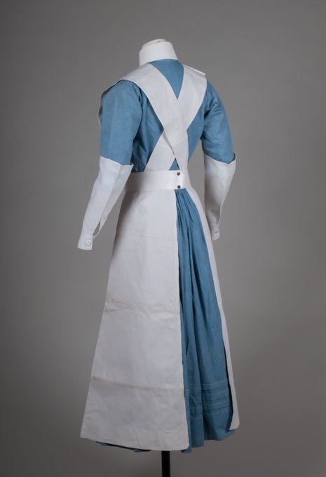 In 1919, Cavell’s body was given a memorial service at Westminster Abbey before being laid to rest in the grounds of  @Nrw_Cathedral, close to her birthplace. This nurse’s uniform belonged to Alice Ottaway, a student at  @NNUH who was part of the funeral procession.  #RemembranceDay  