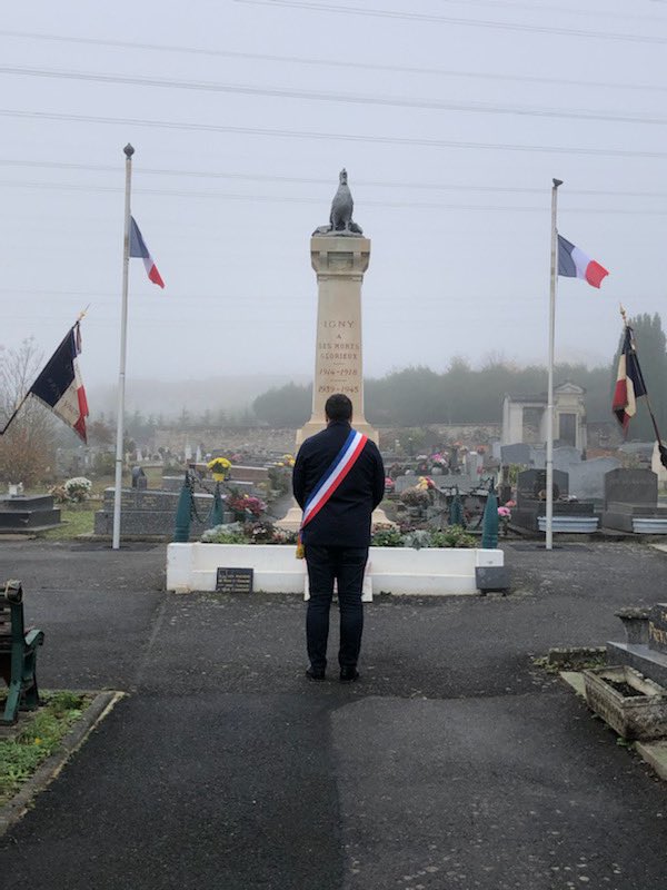 Dans un contexte similaire à celui du 8 mai dernier, <a href="/VilleIgny/">Igny</a> a commémoré l’armistice du 11 nov. 1918 en format restreint. Merci aux enfants du CME pour leur participation active à distance + 🙏🏻 <a href="/ClementMoison/">Clément Moison</a> pour le FBlive.