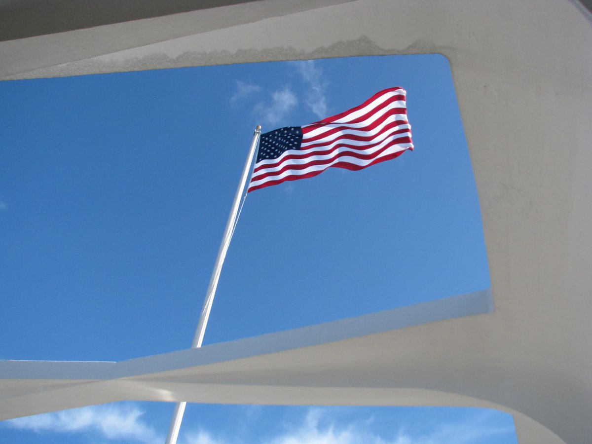amosmagamous's tweet photo. Pearl Harbor memorial has limited tickets daily, and had sold out, it was a #veteran who had already seen the memorial that walked up, tucked his tickets into my hand and told me to go show my girls so they'd remember . #Arizonamemorial #VetsInService https://t.co/SzEKIC8Ugv