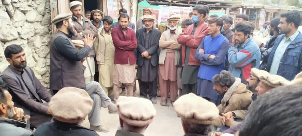 MQMPUpdates's tweet photo. گلگت بلتستان قانون ساز اسمبلی کے حلقے GBLA-3 کے وطن پرست امیدوار مولانا اکبر وزیر نے اپنے انتخابی حلقے ہونا چل ہراموش کا دورہ کیا اور علاقے کے معززین اور یوتھ سے ملاقات کی اس موقع پر ان کے ہمراہ حلقے کے سپوٹر بھی موجود تھے ۔
#PSPGilgit #MustafaKamal https://t.co/0v6YZQ9Rpb