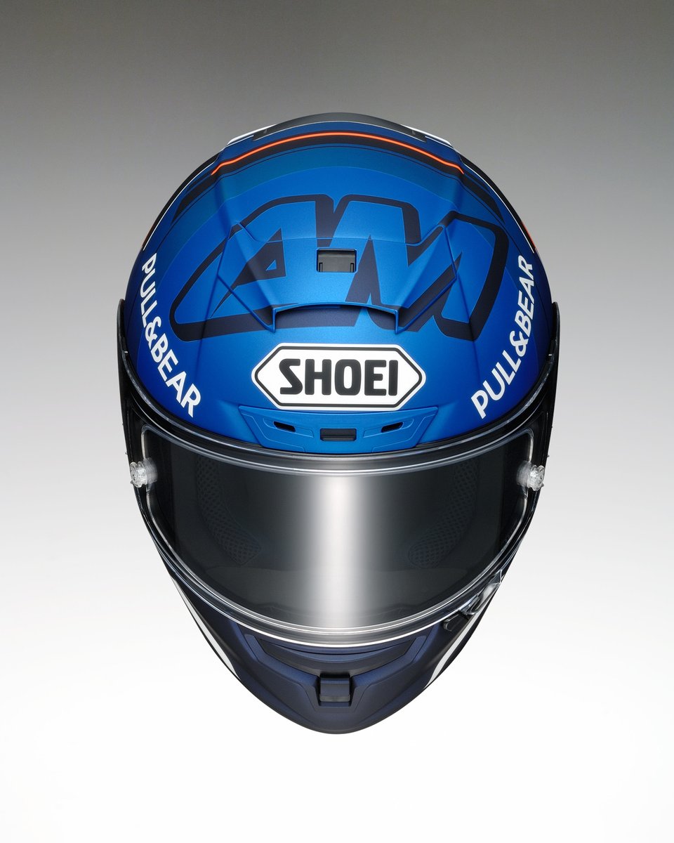 In his first season riding in the MotoGP and with some incredible results, we are more then happy to announce the new AM73 replica on the Shoei X-Spirit III. Great design for a great person. We are proud of you, Alex.