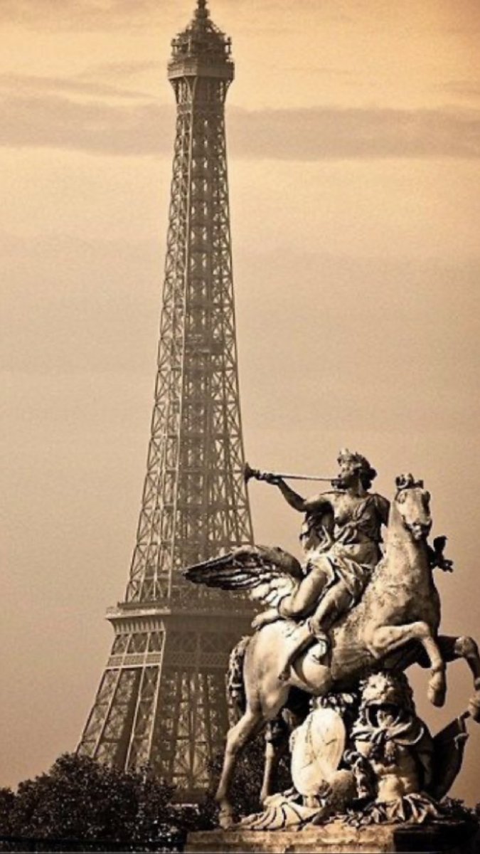 Architectolder's tweet photo. The French. No one like them. https://t.co/bd9lIy2Kum