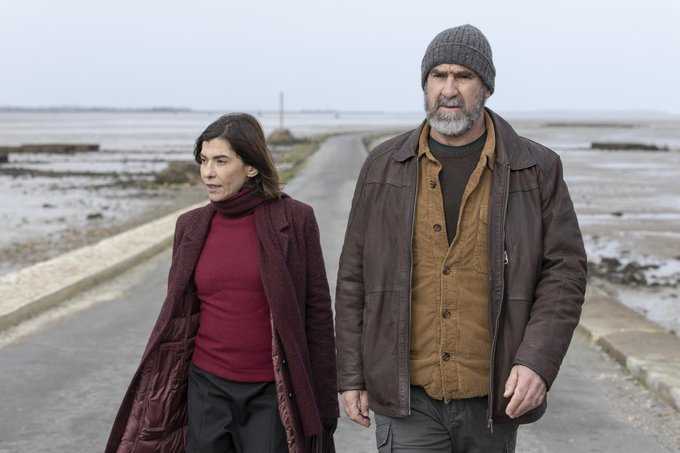 studiotf1's tweet photo. #Audiences exceptionnelles pour Le Voyageur, leader des chaînes en prime-time hier sur @France3tv.
✅ 6,2M de tvsp
✅ 24,5% de PdA
✅ Record pour la série depuis son lancement
Une production #Telecip @GroupeTelfrance 👏 https://t.co/CdpADOFTKB