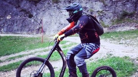 ScootersGravity's tweet photo. A Gravity Scooters intentem vendre productes el més duradors possibles, en contra de la tendència actual a la indústria. #sostenibilitat #fetsacasa https://t.co/MGsvepqdgf