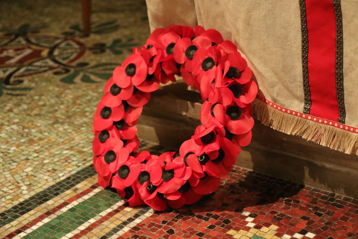 QASCaversham's tweet photo. βͺοΈ This morning our Remembrance Service was live streamed from our School Chapel to the entire Queen Anne's community, as we we remember and honour all those who had died in the service of their country today.βͺοΈ #WeWillRememberThem #RemembranceDay #QASChapel #QASCommunity https://t.co/6dg8L6MBds
