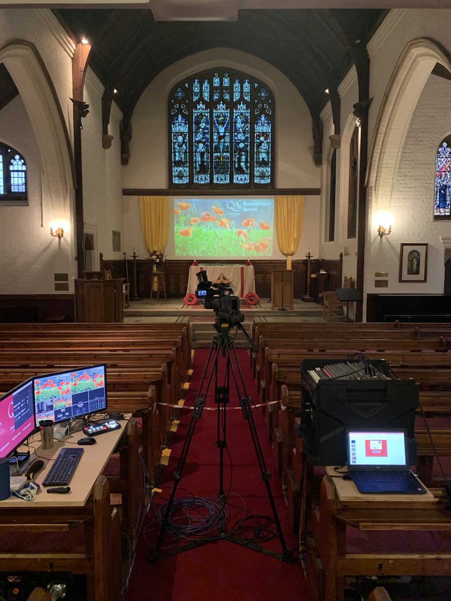 QASCaversham's tweet photo. βͺοΈ This morning our Remembrance Service was live streamed from our School Chapel to the entire Queen Anne's community, as we we remember and honour all those who had died in the service of their country today.βͺοΈ #WeWillRememberThem #RemembranceDay #QASChapel #QASCommunity https://t.co/6dg8L6MBds